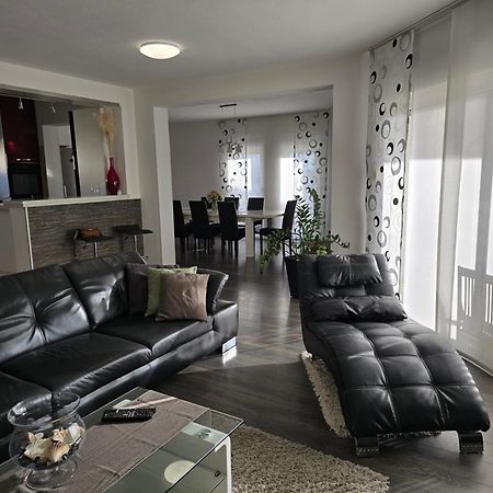 3 Bedrooms Apartman Dmt Kaštela Extérieur photo